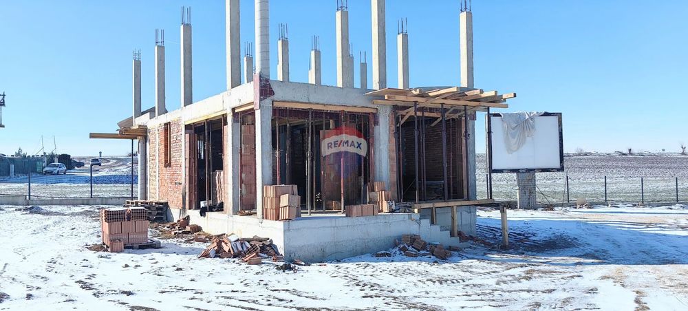 Фамилна двуетажна къща за продажба, с.Кичево, обл.Варна, ЙГ