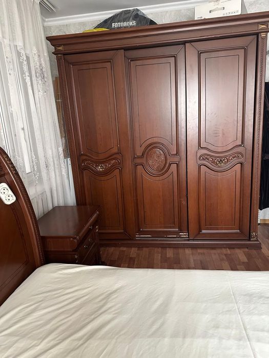 Спальный гарнитур