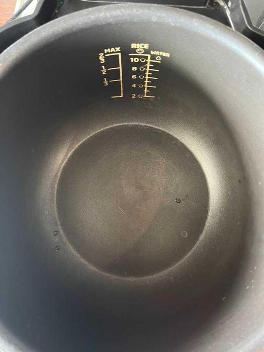 Продавам Мултикукър PHILIPS ALL-IN-ONE HD2151/40 ЧЕРЕН, ALL-IN-ONE