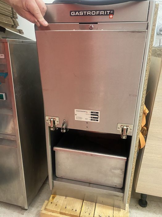Продава се професионален фритюрник  GASTROFRIT ELM-400 (ШВЕЙЦАРИЯ)