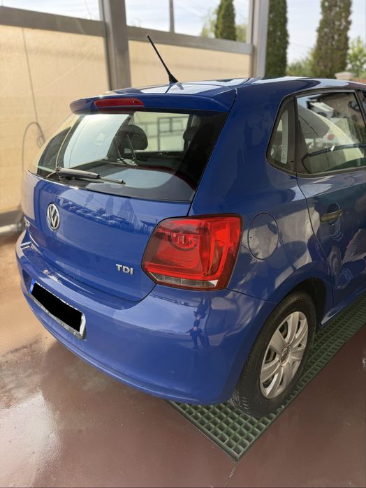 VOLKSWAGEN Polo 2010 — imagine 3