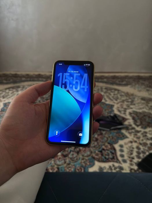 Iphone 11 KHA  128 tali 63 % holati zor