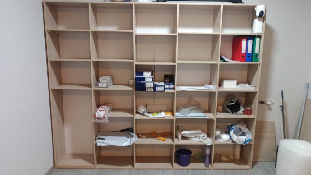 Продаётся шкаф-стеллаж