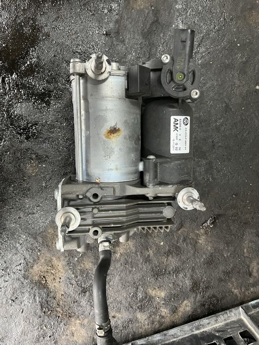 компресор окачване bmw e70