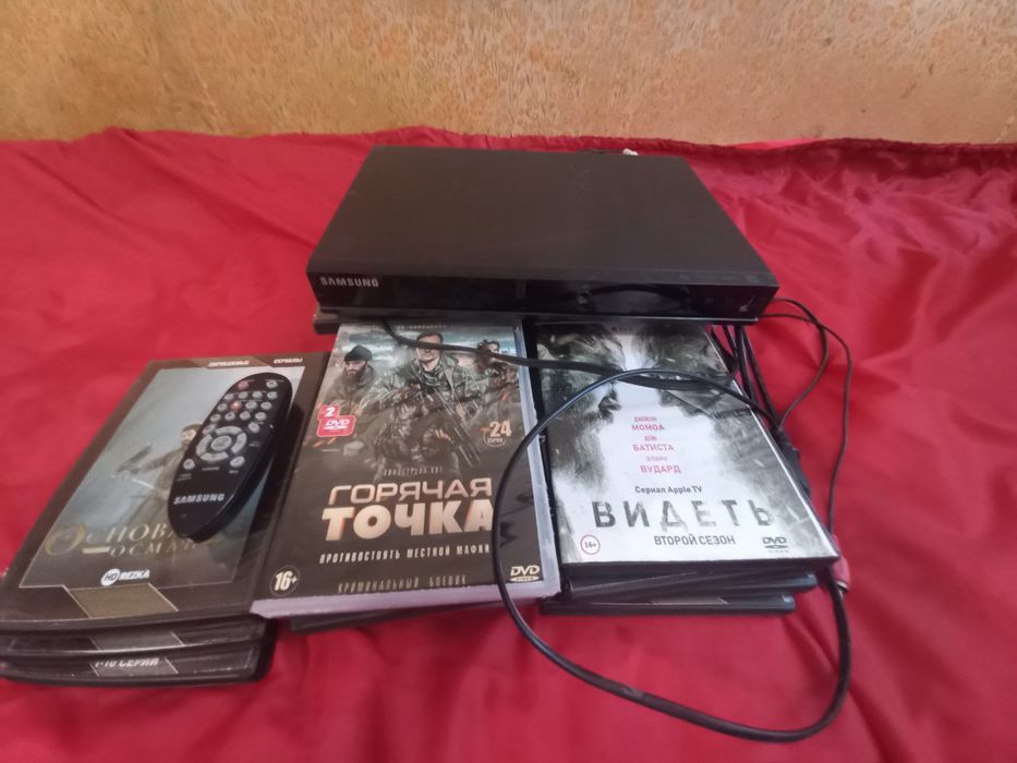 Продаю ДВД плеер Самсунг.