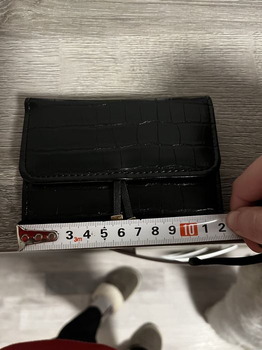 Малко черно портмоне