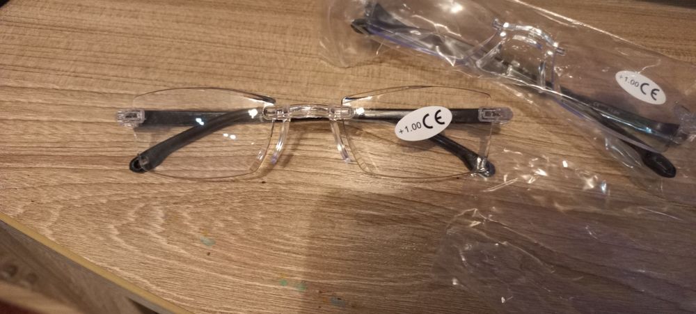 Продам очки +1 для зрения