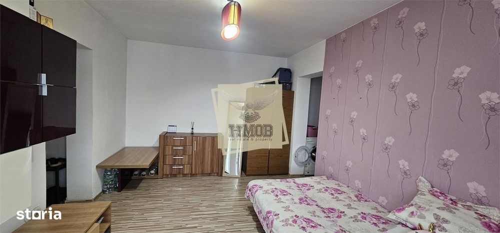 Apartament decomandat 3 camere Balcon zona Centrala