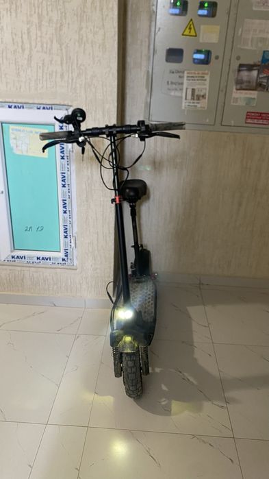 Продаю элекронный самакат