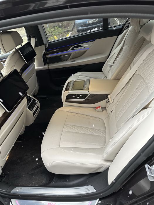 Кола под наем с шофьор – Лукс, комфорт и стил