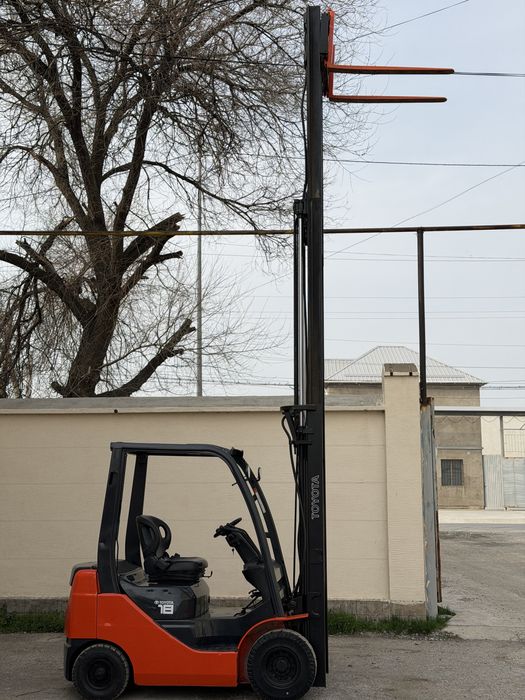 Вилочный погрузчик кара автокара