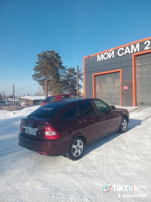 Продам приору хэчьбэк