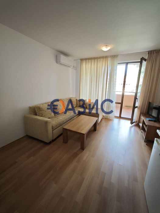 Продава се Двустаен апартамент в к.к. Слънчев бряг - 68 кв.м за 638 €/кв.м - Снимка #1
