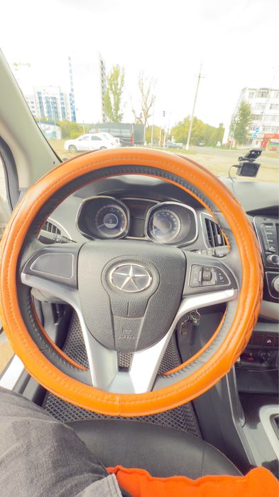 Кроссовер JAC S5 2016