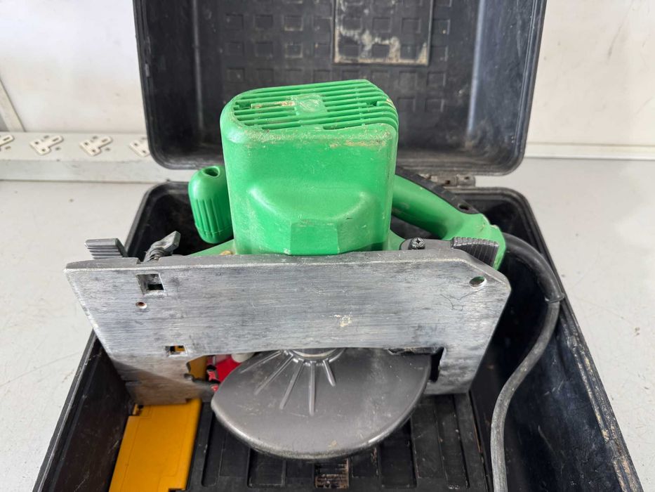 Ръчен циркуляр - Hitachi 1670 W / 110 V