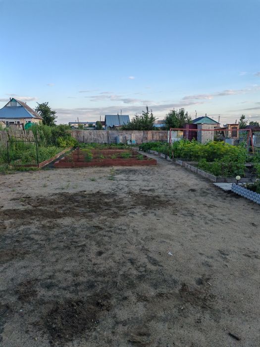 Дача в обществе Лада