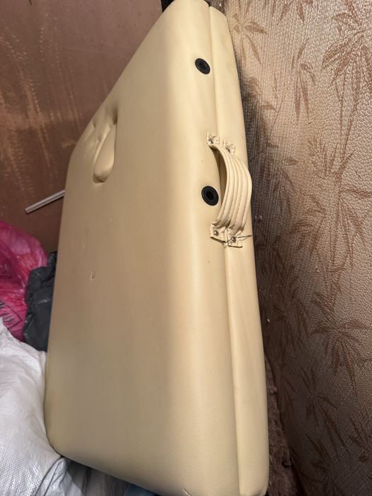 Сгъваемо масажно легло-Козметично