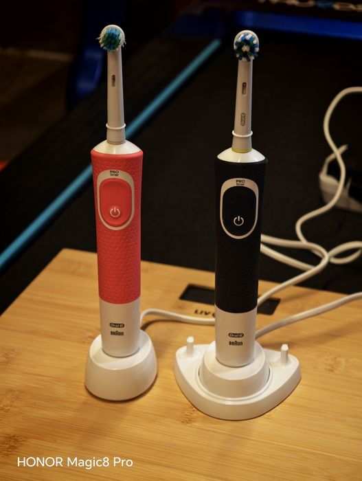 Set Periute de dinti electrice Oral-B D150 Vitality