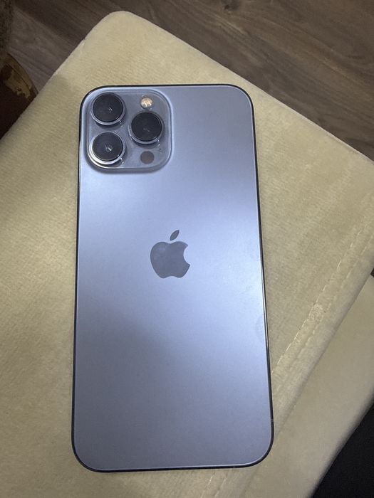 iPhone 13про макс