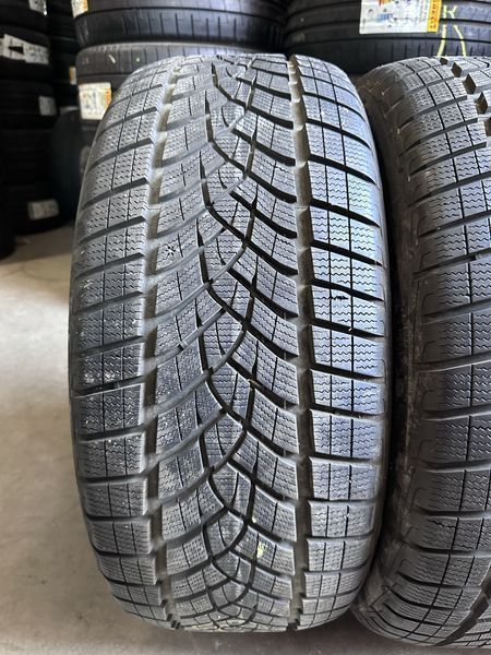 275/45/21 Goodyear 4бр
