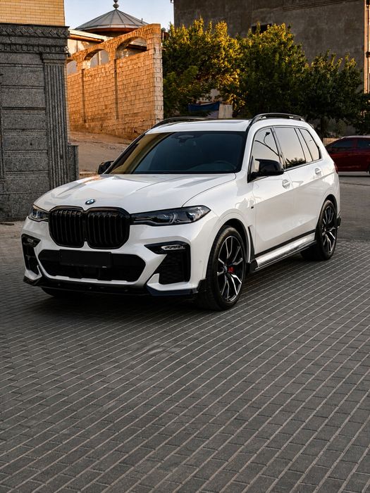 BMW X7 I50 M 4.4 l perfomance