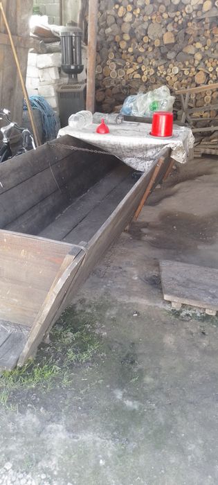 iapa de vânzare cu caruța  și duba