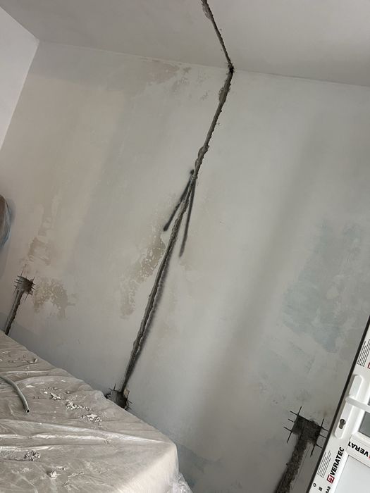 Electricieni autorizati  executam lucrari casnice si industriale