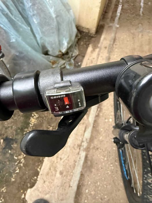 Vând Bicicleta Rockrider ST 520 – Transmisie SRAM (24 Viteze)