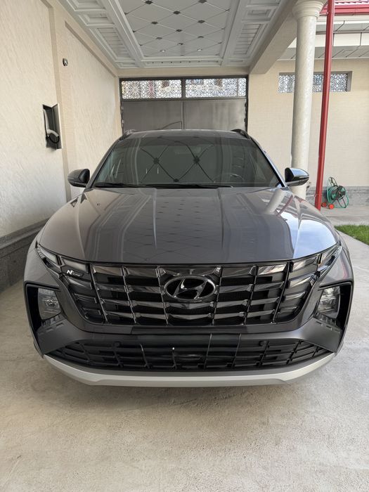 Hyundai tucson 2,5 L  Nline zavod navarotli pozitsa bez lyuk chiqgan