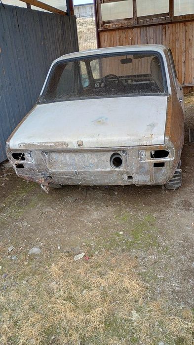 Vand Dacia 1300 pentru restaurare