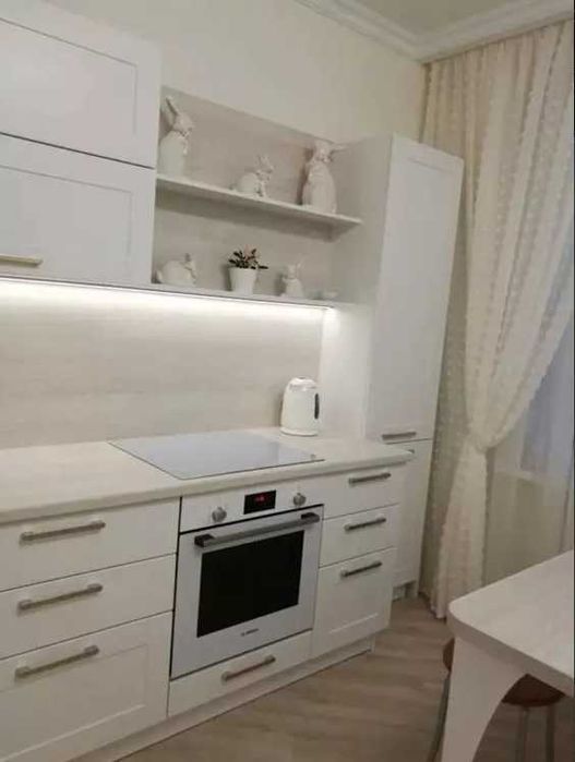 Дава се под наем Двустаен апартамент в Пловдив, Южен - 60 кв.м за 275.4 € - Снимка #2