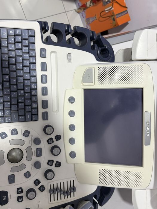 УЗИ апарат сотилади