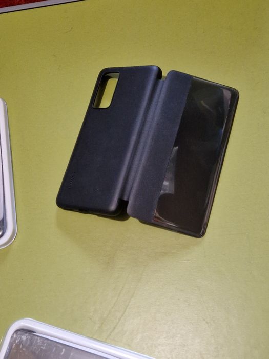 Husa huawei p40  noua, si Samsung