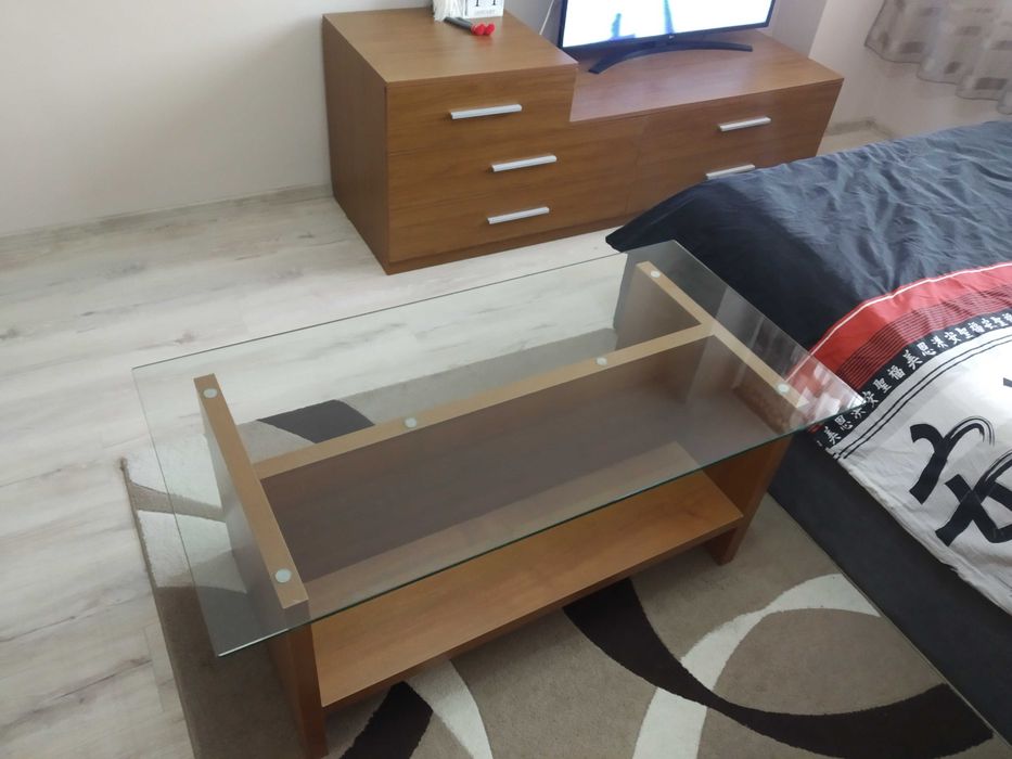 Холна маса цвят орех