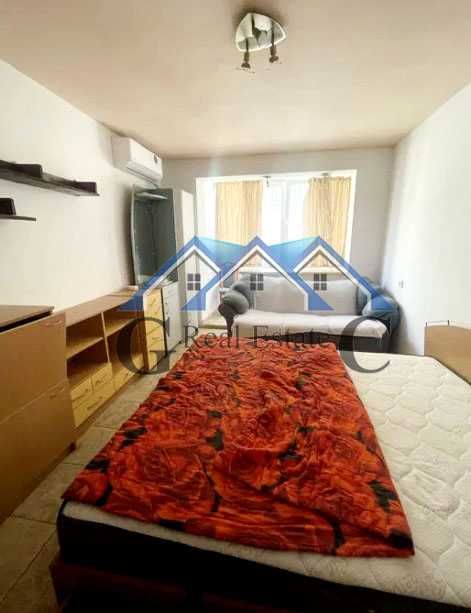 Дава се под наем Едностаен апартамент в Варна, Център - 30 кв.м за 280.5 € - Снимка #1