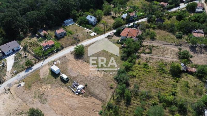 Продава се Парцел в Варна, м-т Боровец - север - 989 кв.м за 74 €/кв.м - Снимка #2