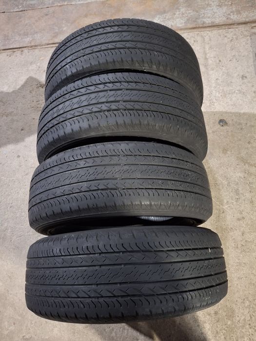 225/ 60 /17 Bridgestone 7000