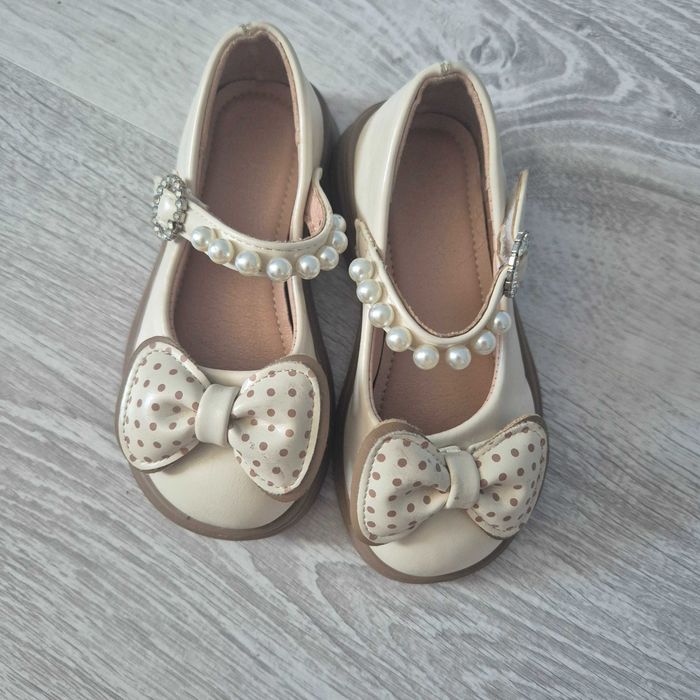 Pantofi fetita cu fundita si perle, marime 27, scoala, gradinita