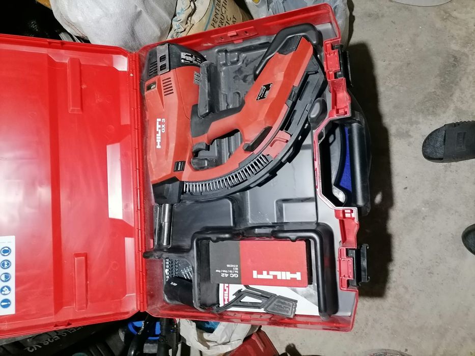 Pistol de bătut cuie in oțel si beton - hilti gx3 + magazie x-m40 g3