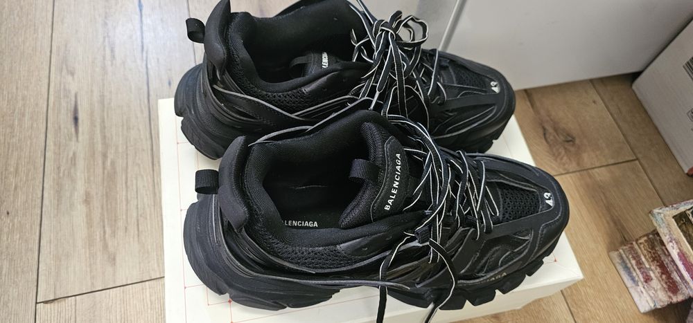 Balenciaga Track