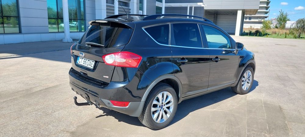 Vând Ford Kuga 2011