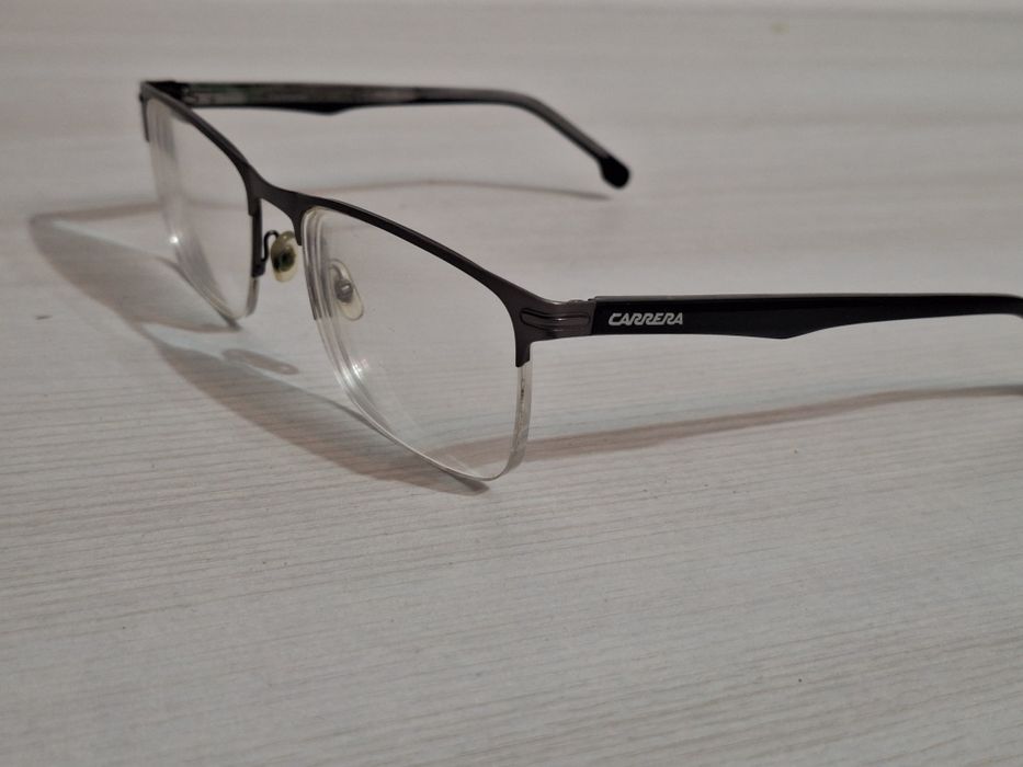 Rame ochelari vedere carrera