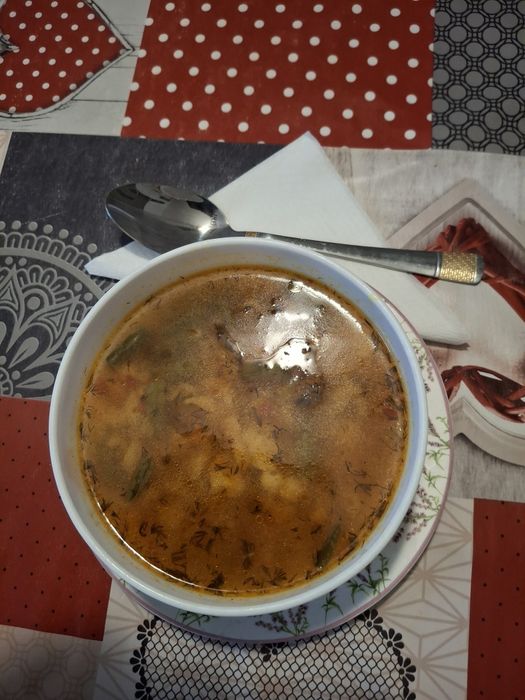 Gatit, aprovizionare, stat cu copii