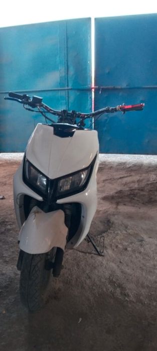 Мопед м8  Лия мотор на ходу