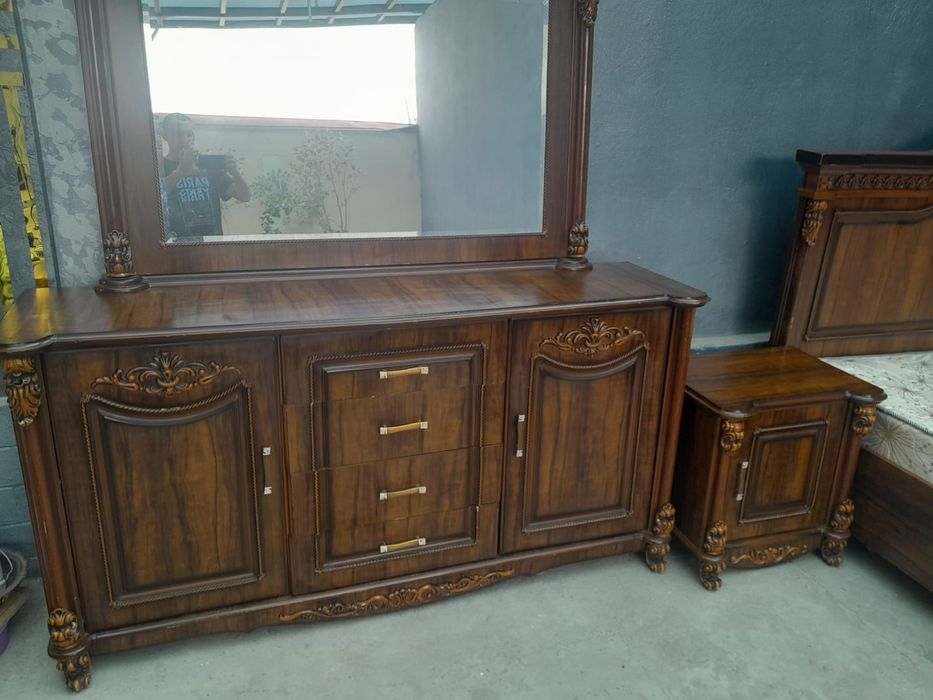 Мебель гарнитуры мебель