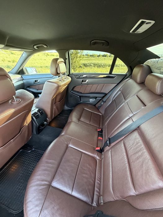 Vand Mercedes Benz E Class W212 e300 hybrid