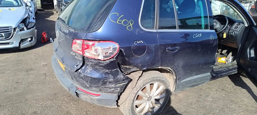 Dezmembrari / Dezmembrez VW Tiguan (5N) [Fabr 2007-2016] 2.0 TDI CFFB cutie viteze manuala cod culoare LH5X