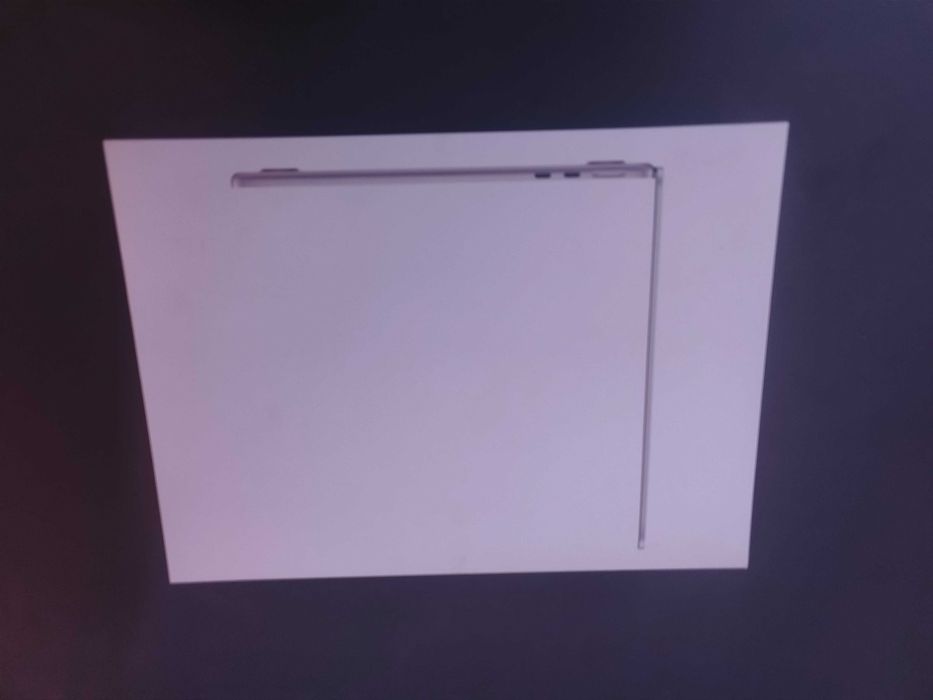 НОВ MacBook Air 13" M4 чип 16/256 GB 2025 Запечатан, гаранция 2027г.