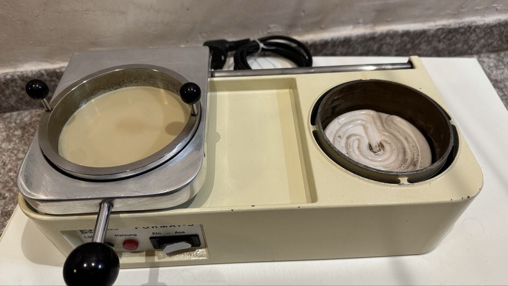 Термоформовъчна машина Schütz Dental Format S за изтегляна на шини. S