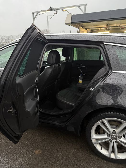 Opel insignia 2011